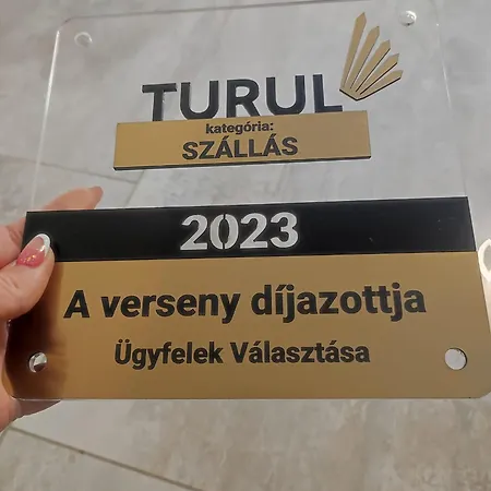 Szentmiklosi Vendeghaz * Gyulahaza